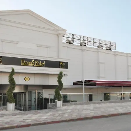 Ronax Hotel