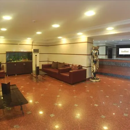 Ronax Hotel 3*