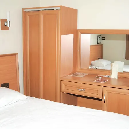 Hotel Ronax Buyukcekmece