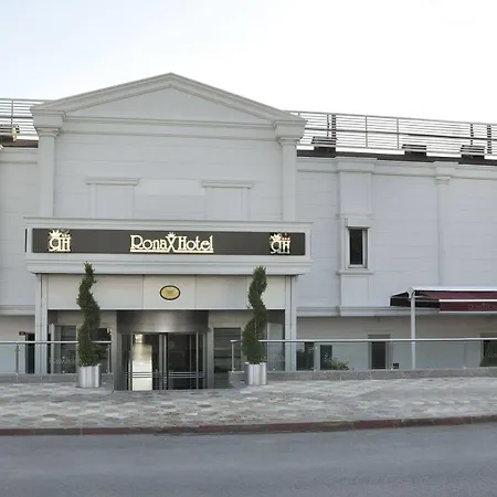 Ronax Hotel