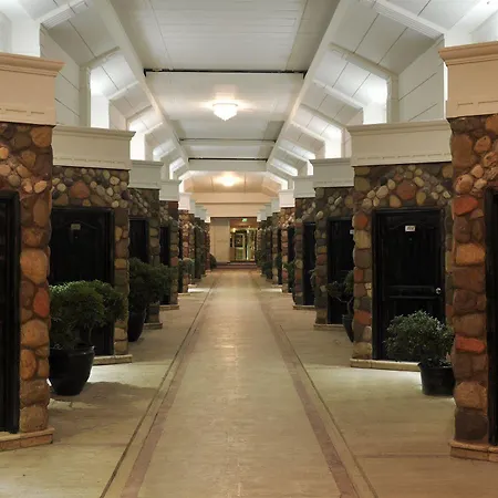 Ronax Hotel