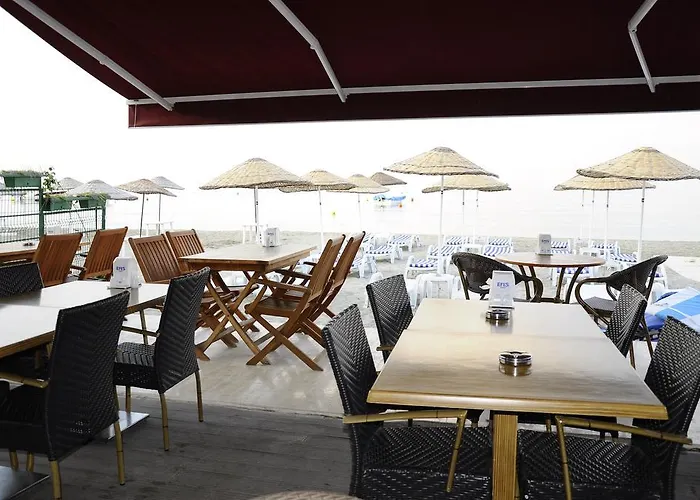 Ronax 3* بيوكجكمجة